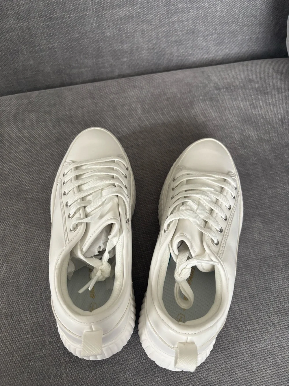 Dream Pairs White Low-Top Platform Sneakers